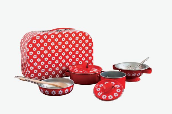 Merci Milo Red Daisy Cooking Set Suitcase