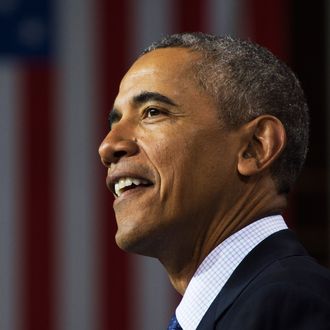 US President Barack Obama delivers remarks after touring the Hannover Messe Trade Fair in Hanover, Germany, April 25, 2016. 