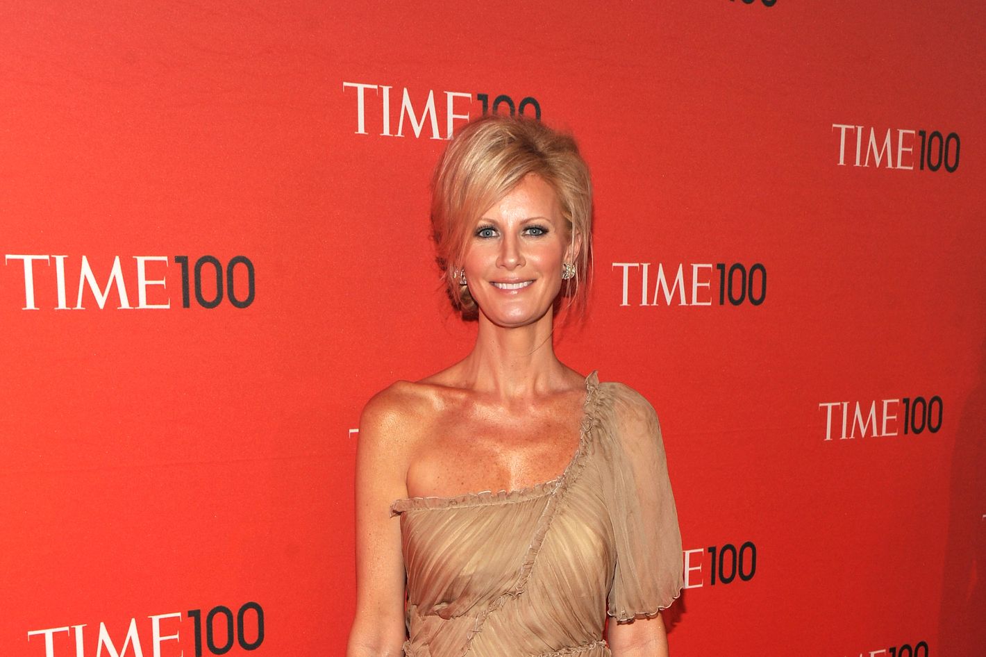 sandra lee sheer dress Sandra Lee Is Rather Tan All Over