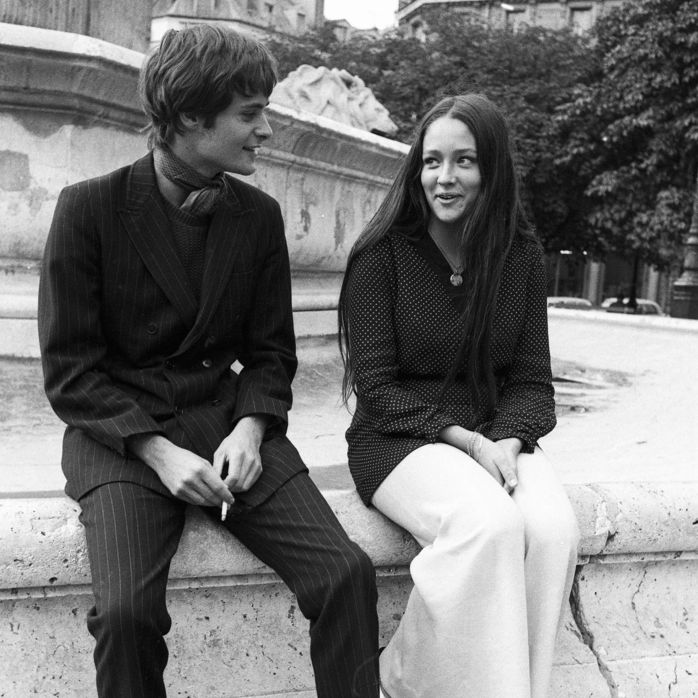 Sad to hear about the passing of actress Olivia Hussey. I did not know her  and only met her once many years ago but her performance in the original  1974 Black Christmas, image size:1400x1400