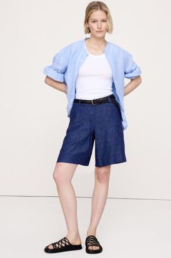 Banana Republic The Everyday Bermuda Short in Linen