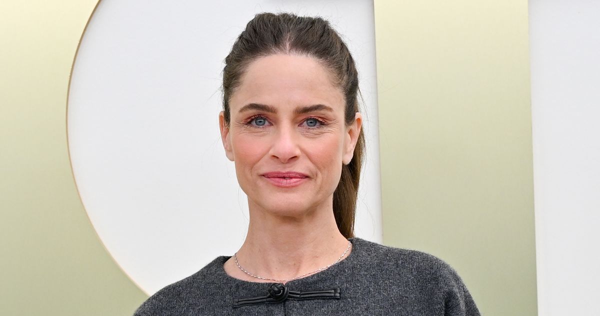 Amanda Peet Revealed Her Breast-Cancer Diagnosis