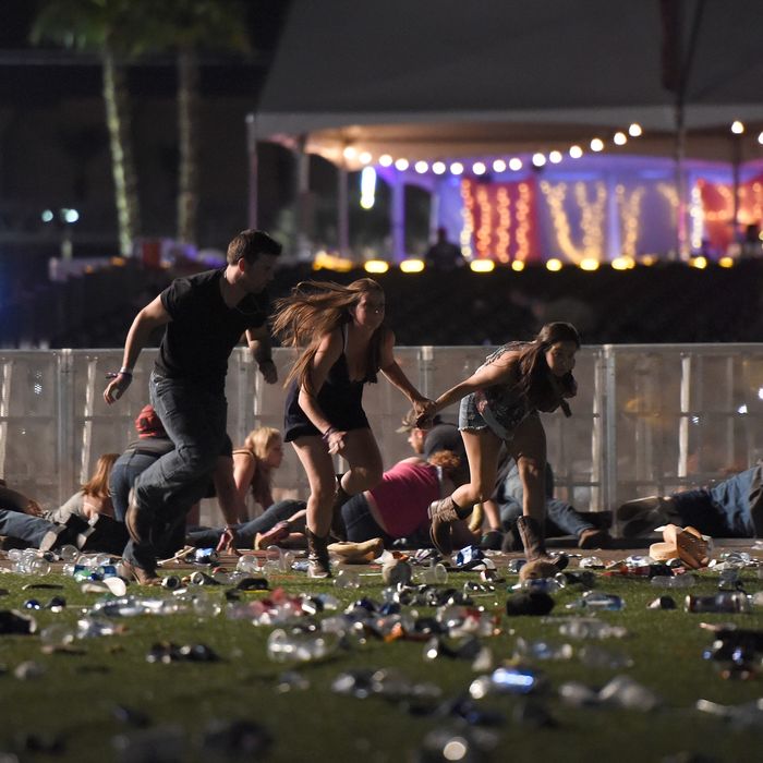 59 Dead, 500 Hurt in Las Vegas Music Festival Shooting