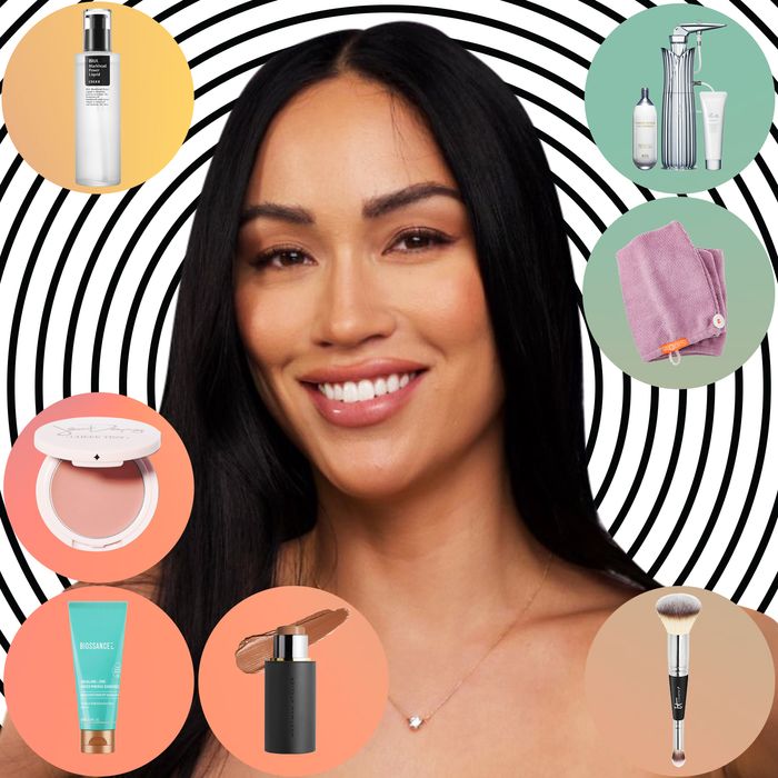 Steph Shep reveals the beauty products she carries in her bag