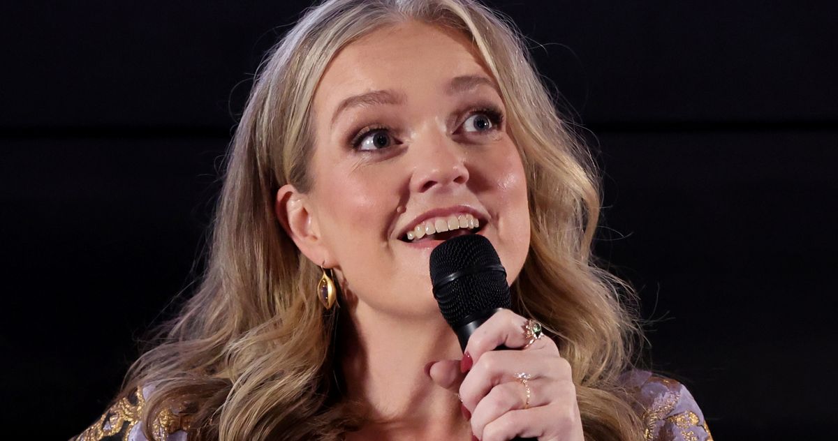 COLLEEN HOOVER’S EXPLOSIVE NEW BOOK ‘WOMAN DOWN’ DENIES BRUTAL, SELF-FICTIONALIZED RAGE