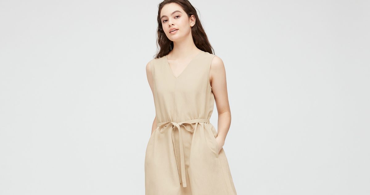 dress putih uniqlo