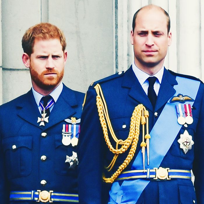 Meghan Markle, Prince Harry, Prince William, and Kate Middleton.