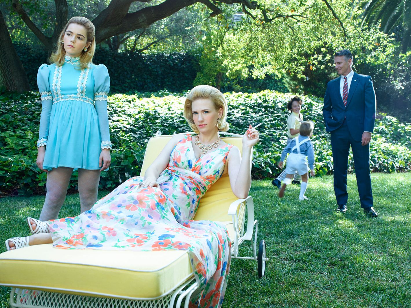 Let’s Examine These New Mad Men Photos