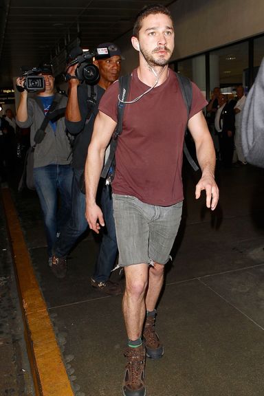 Could you so flawlessly rock a casual maroon tee with jorts? Prob not.