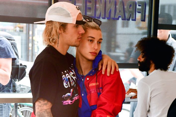 Justin Bieber and Hailey Baldwin at deli.