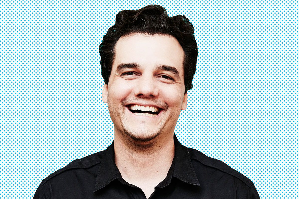 Narcos's Wagner Moura on Playing Pablo Escobar and Why He Learned Spanish  Before He Got the Part