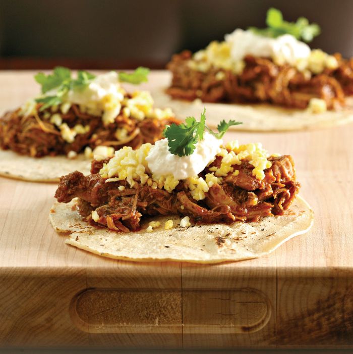https://pyxis.nymag.com/v1/imgs/0d3/d87/9168e45c7c5e27b290e9f7977f1e3d91fe-21-american-table.jpg