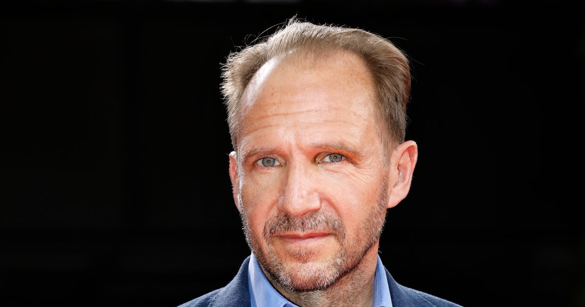 Ralph Fiennes defends JK Rowling amid controversy