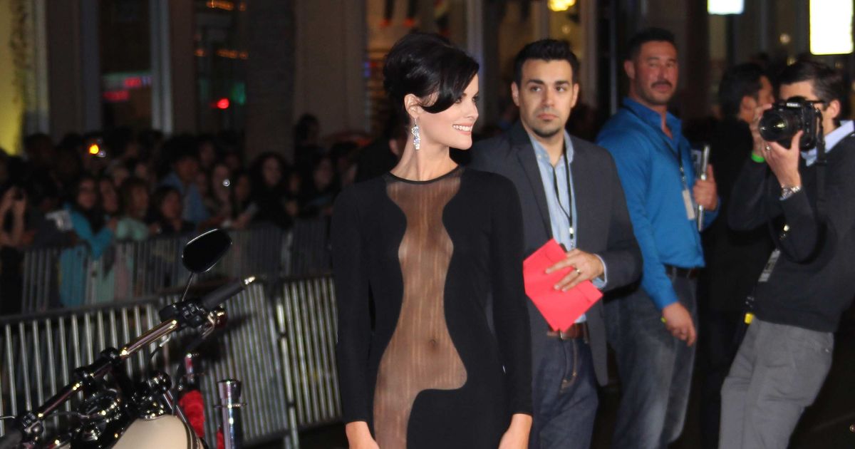 Jaimie Alexander Porn - Jaimie Alexander Has a Perfectly Reasonable Explanation for That Dress