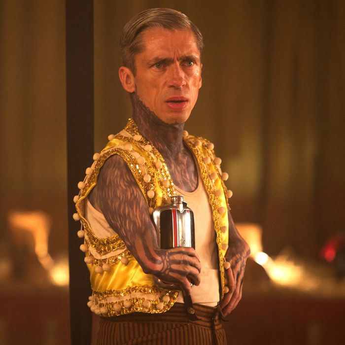 American Horror Story S Mat Fraser On Playing Seal Boy And The Show S Racier Scenes