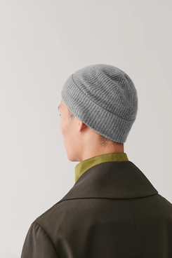 COS Knitted Cashmere Hat