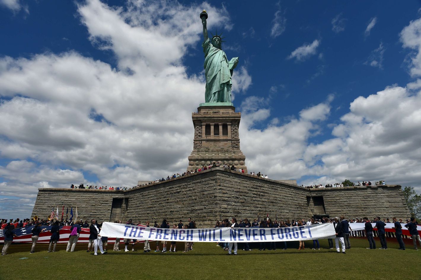 Intense, Elaborate DDay Anniversary Features Interpretative Dance, a Runaway Veteran, and the