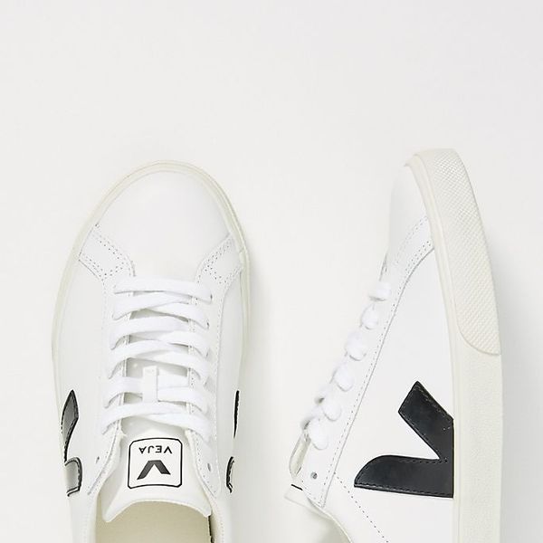 Veja Esplar Low-Top Sneakers