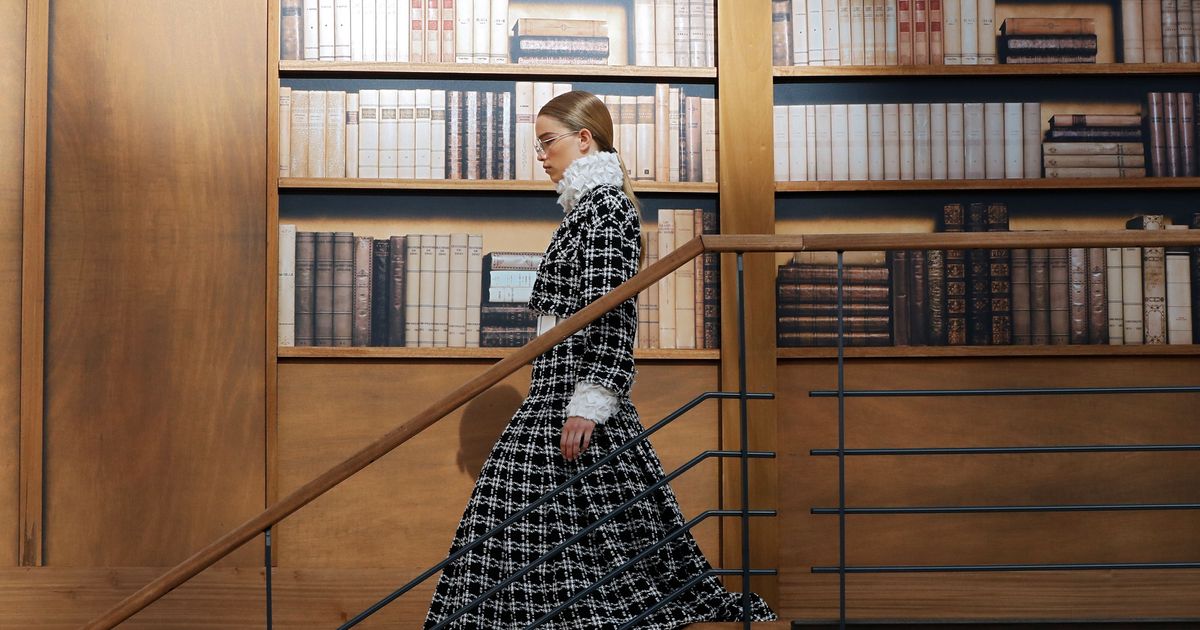 Chanel's Fall 2019 Haute Couture Was Librarian-Core