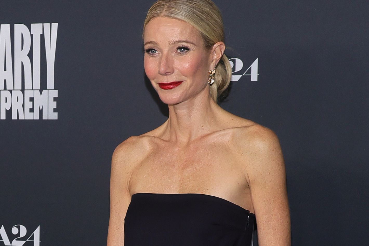 Will Gwyneth Paltrow’s Mommy Group Chats Survive This?