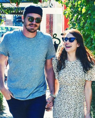 Emma Roberts Is Pregnant, Expecting With Garrett Hedlund