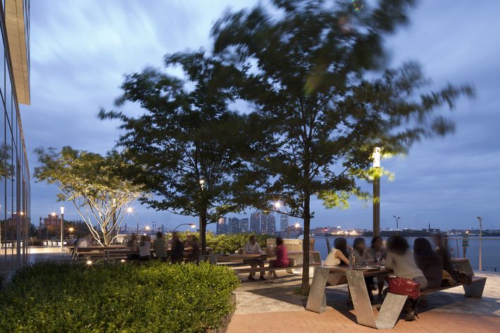 The Best Waterfront Restaurants In New York