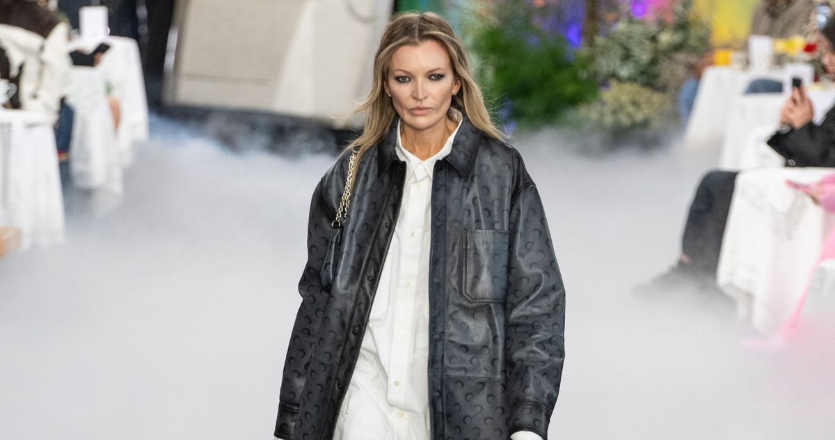At Paris Fashion Week, Kate Moss Has a Doppelgänger(00)