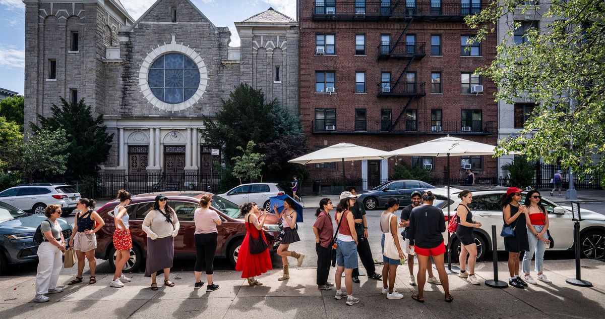 Exploring the Phenomenon of Waiting in Line in New York City