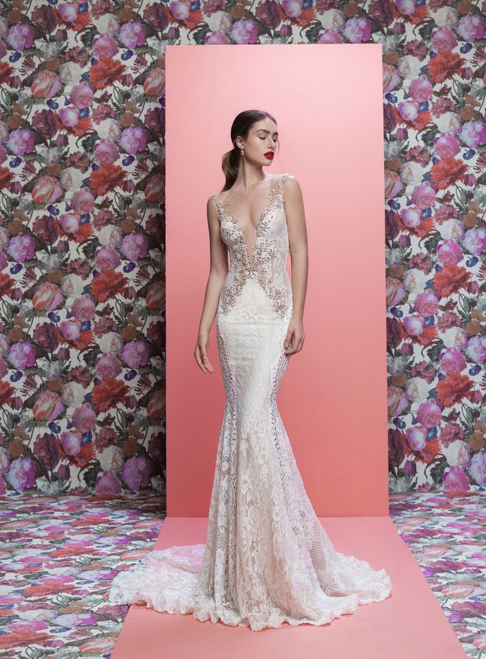 Spectacular Evening Dresses For The Most Glamorous Look