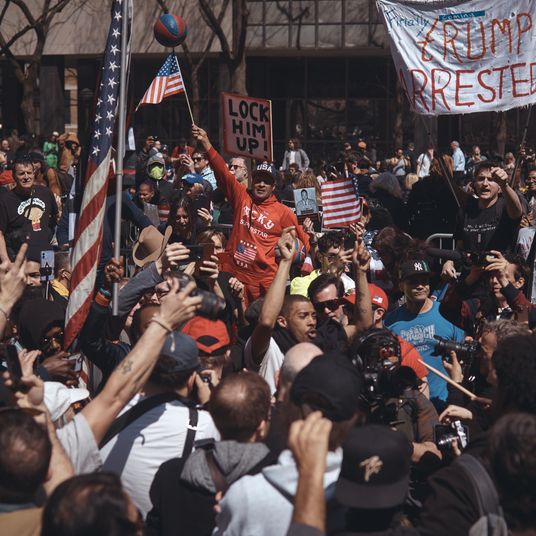 New York Wedding Guide - The Reception - Fancy Finger Foods From the