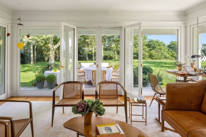 While not in Foster’s style, the farmhouse was renovated by him, and the interiors, as shown in listing photos, show the precision for which the architect is known.