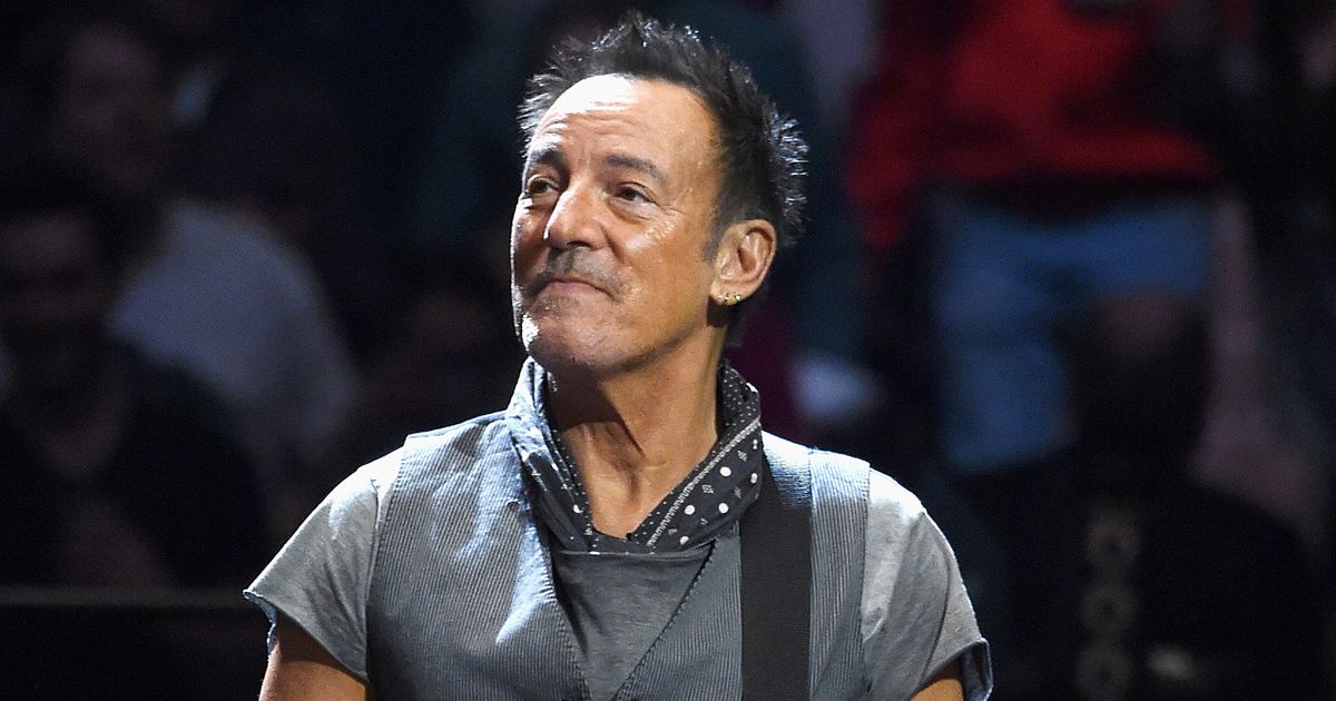 Bruce Springsteen Discusses Life with Depression in His Memoir
