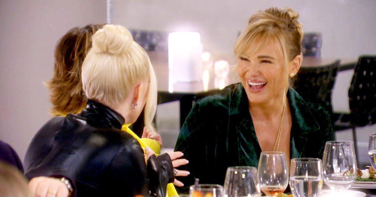 The Real Housewives of Beverly Hills Recap: Tabled Discussion