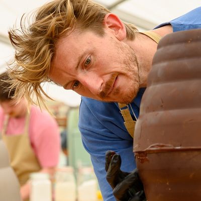 The Great British Baking Show Recap: The Bee’s Knees