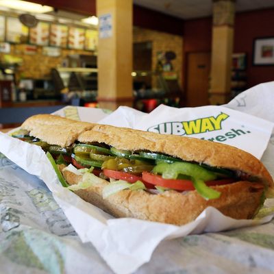 Subway Hours of Working  Breakfast, Lunch Hours, Holiday Schedule