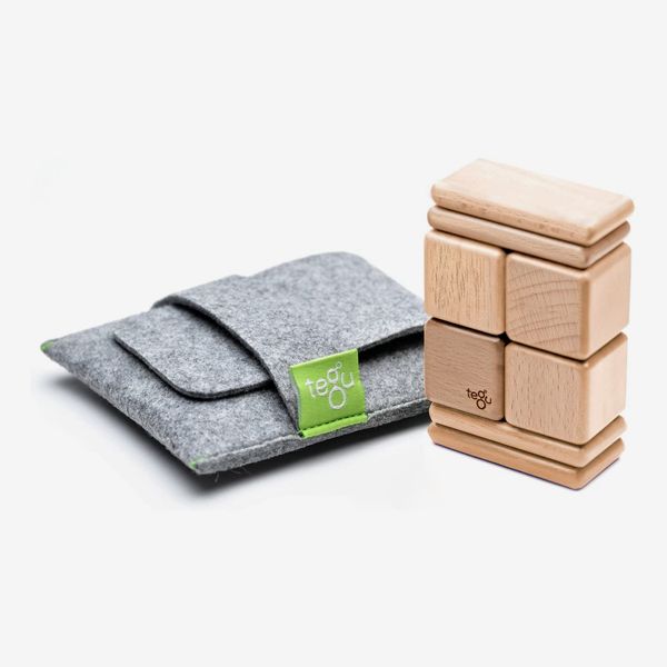 Tegu 8-Piece Pocket Pouch Magnetic Wooden Block Set, Natural