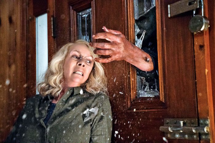 Jamie Lee Curtis Gets Her Revenge in the the New Halloween