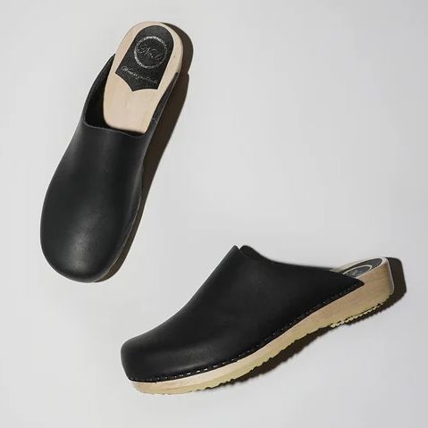 No.6 Contour Clog on Flat Base