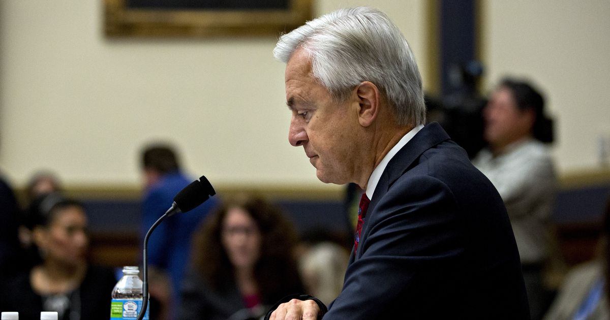 Wells Fargo CEO John Stumpf Steps Down Amid Scandal
