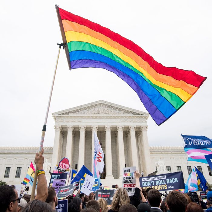 Supreme Court Federal Law Protects Lgbtq Workers 1682