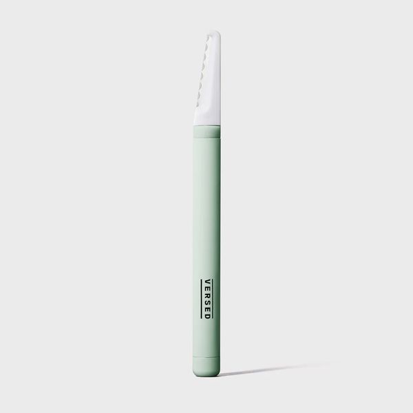 Versed Instant Gratification At-Home Dermaplaning Tool