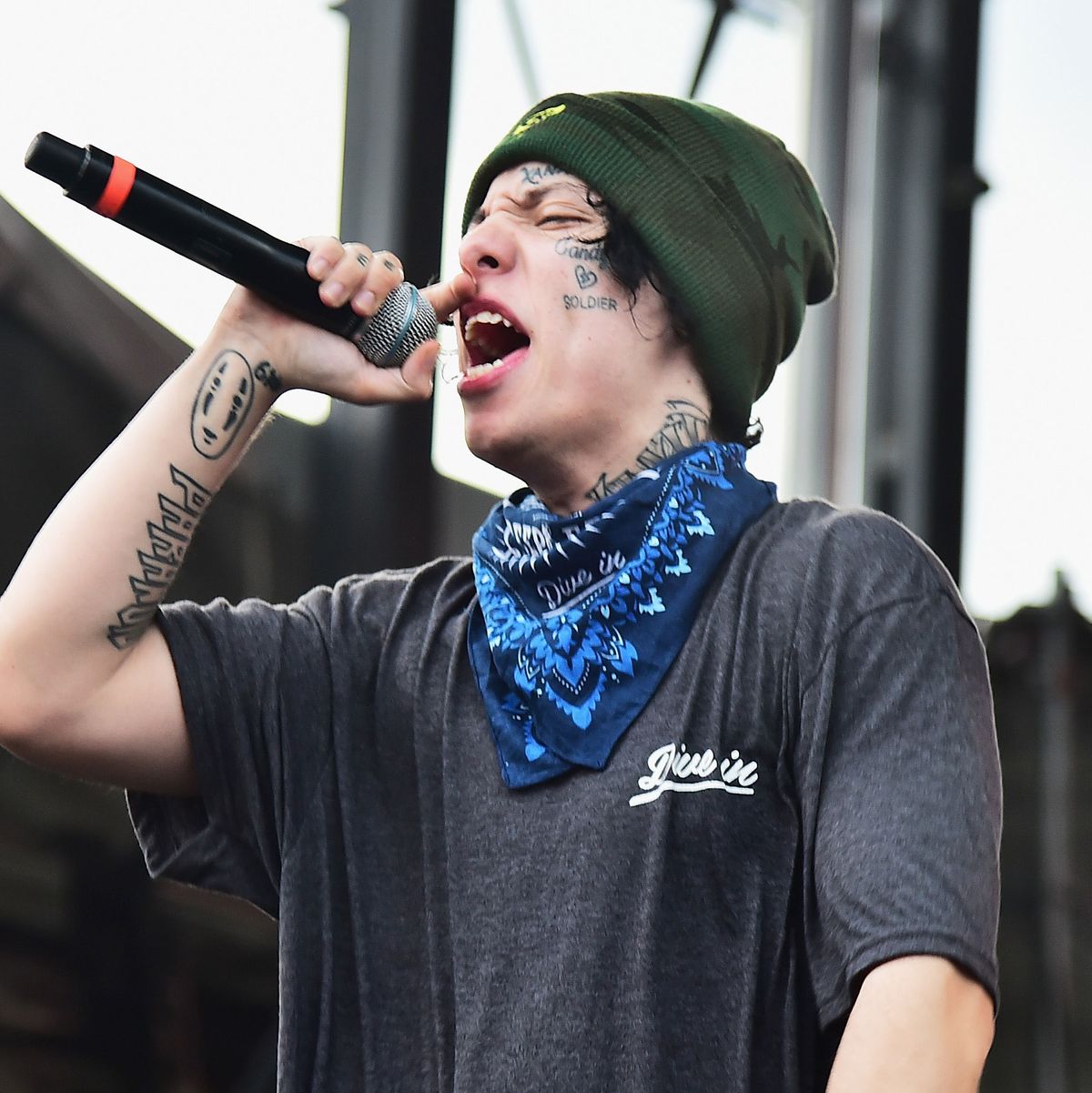 Rapper Lil Xan Hospitalized For Eating Too Many Hot Cheetos - flaming hot cheetos roblox id