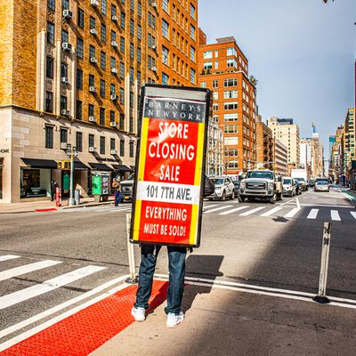 Barneys Liquidation Sale Discounts Rise for Black Friday