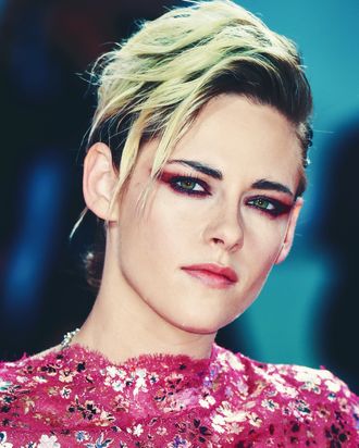 Kristen Stewart Donates 500K to Charity May Be Losing Her Hair  The  Hollywood Gossip
