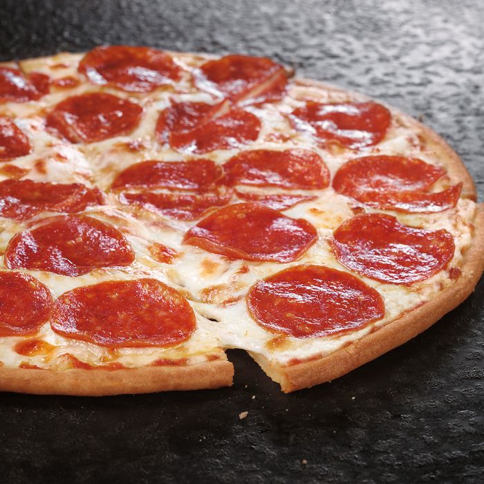 pizza hut pepperoni pizza slice