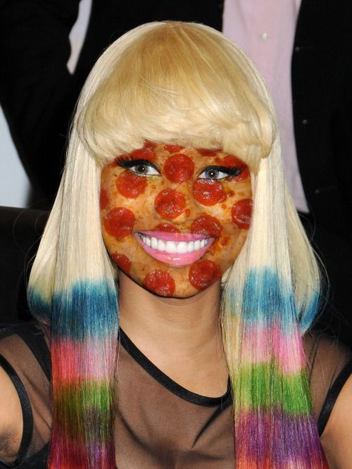 Visit Pizza on Face, a Blog That Superimposes Pizza Onto Celebrity Faces