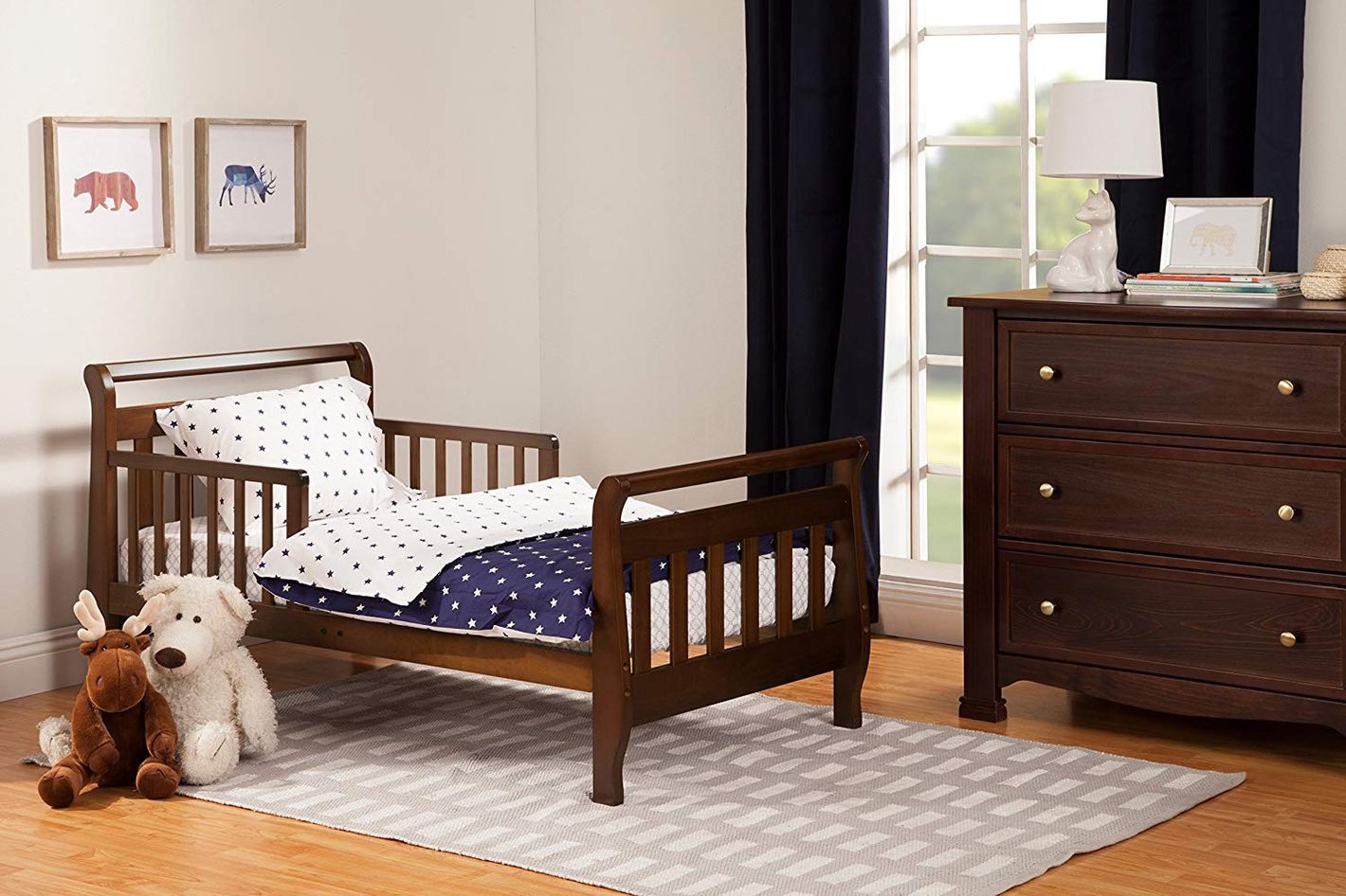 Toddlers beds with store mattress