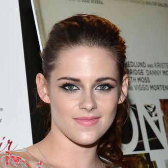 NEW YORK, NY - DECEMBER 13: Actress Kristen Stewart attends 
