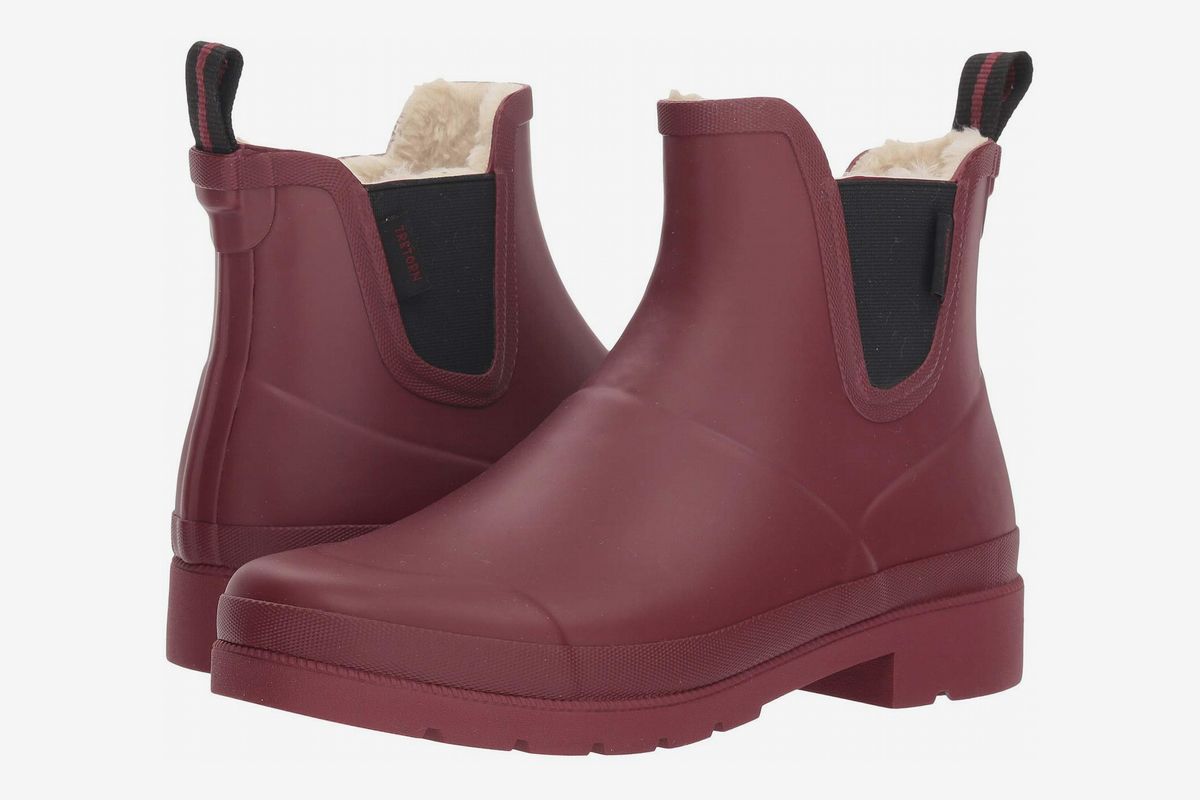 13 Best Stylish Rain Boots for Women 