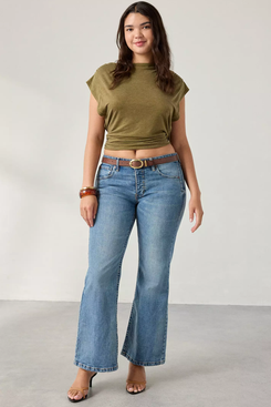 BDG Teo Relaxed Low-Rise Bootcut Jeans